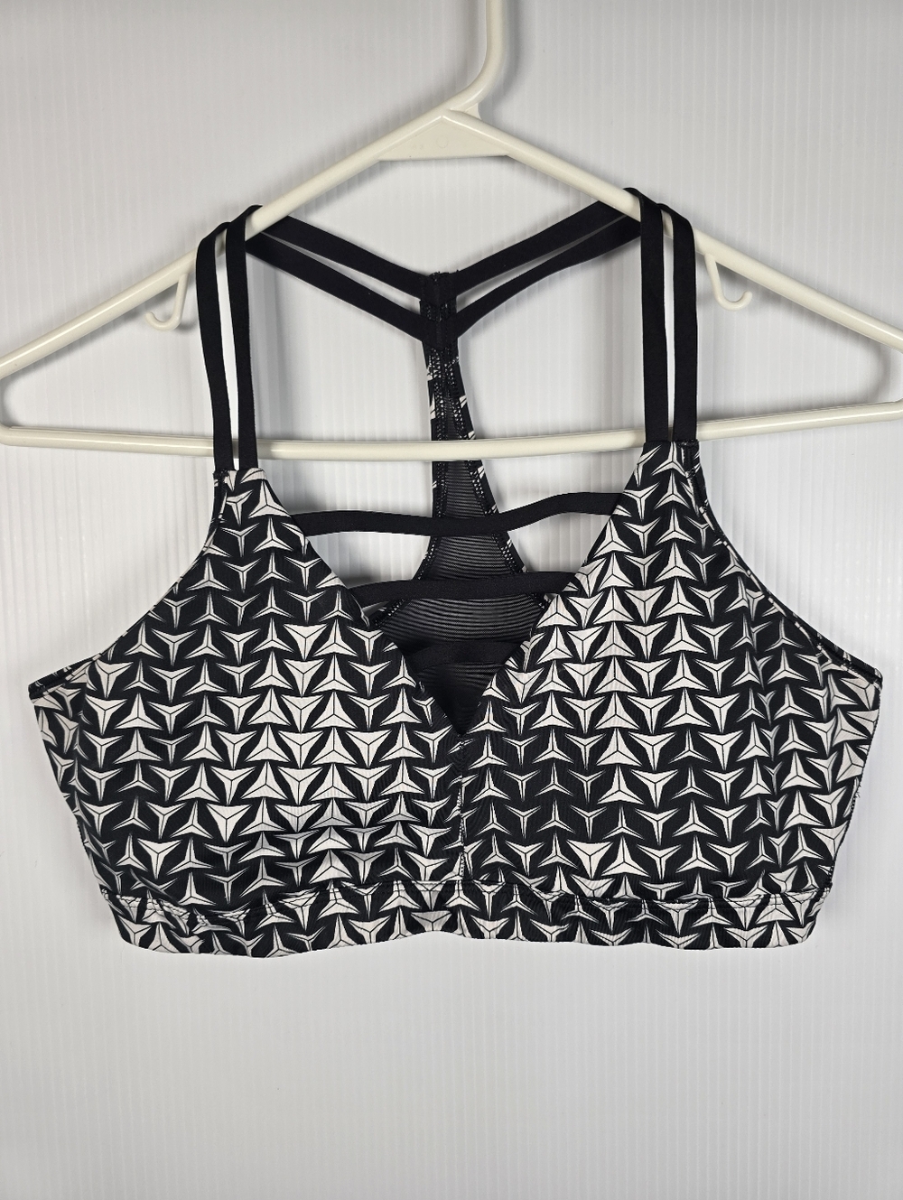 Victoria's Secret VSX SPORT Sports Bra Body-Wick Strappy Back No Padding Large